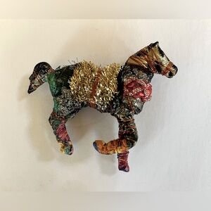 VTG Wire Wrapped Mixed Media Running Horse Colorful Brooch